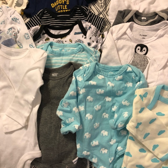 BUNDLE 30 pieces of clothing - Picture 6 of 8